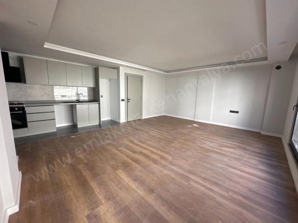 Üçgen Mah. Muratpaşa Satılık Daire |  2+1 Oda | 88M2 7.150.000Tl  Krediye Uygun  | 1. Kat | Doğalgaz(Kombi) | 1 Banyo Resim-4