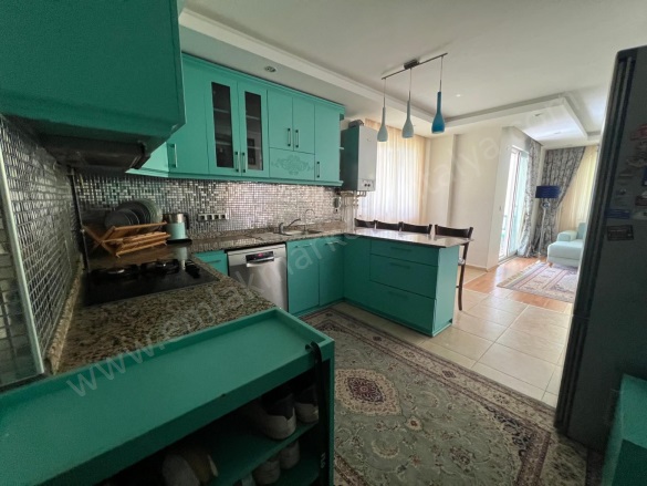 Öğretmenevleri Mah. Konyaaltı Satılık Daire |  3+1 Oda | 130M2 9.600.000Tl  Krediye Uygun  | Giriş Katı | Doğalgaz(Kombi) | 1 Banyo Resim-3