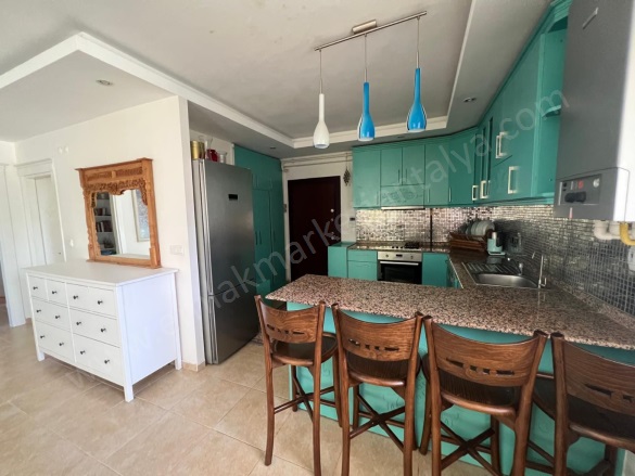 Öğretmenevleri Mah. Konyaaltı Satılık Daire |  3+1 Oda | 130M2 9.600.000Tl  Krediye Uygun  | Giriş Katı | Doğalgaz(Kombi) | 1 Banyo Resim-5