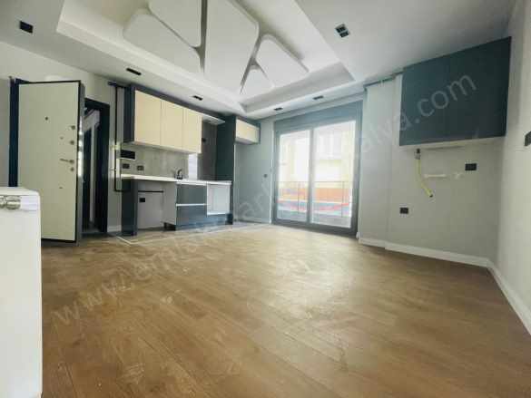 Etiler Mahallesinde Asansörlü Doğalgazlı Ultra Lüks Sıfır Ler 2+1 Satılık Daire Muratpaşa