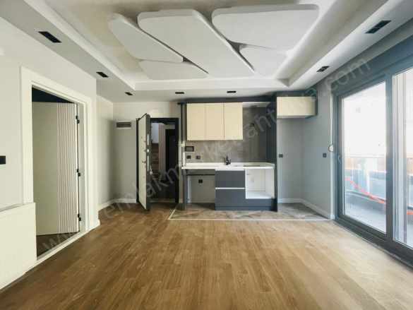 Etiler Mahallesinde Asansörlü Doğalgazlı Ultra Lüks Sıfır Ler 2+1 Satılık Daire Muratpaşa