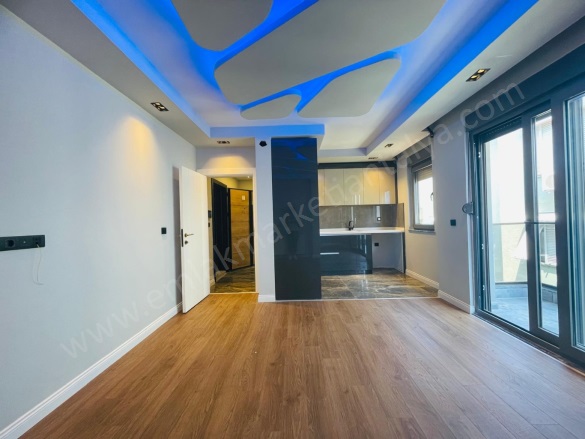 Etiler Mah. Muratpaşa Satılık Çiftlik |  1+1 Oda | 66M2 4.000.000Tl  Krediye Uygun  | 3. Kat | Doğalgaz(Kombi) | 1 Banyo Resim-2