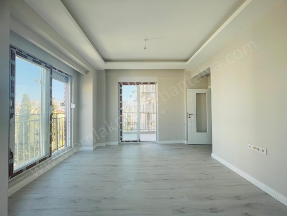 Yıldız Mah. Muratpaşa Satılık Daire |  3+1 Oda | 125M2 9.250.000Tl  Krediye Uygun  | 4. Kat | Klima | 2 Banyo Resim-2