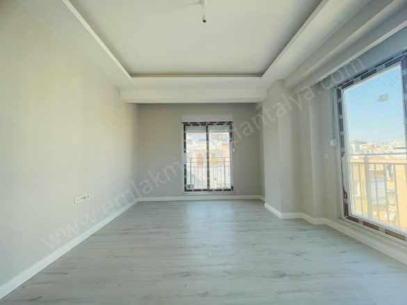 Yıldız Mahallesinde Ebeveyn Banyolu Sıfır Lüks 3+1 Arakat Satılık Daire Muratpaşa