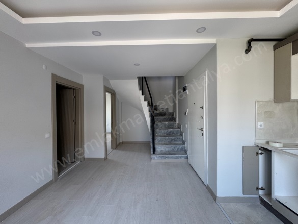 Kızıltoprak Mah. Muratpaşa Satılık Daire |  3+1 Oda | 125M2 5.650.000Tl | Dubleks | Doğalgaz(Kombi) | 2 Banyo Resim-5