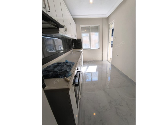 Sedir Mah. Muratpaşa Satılık Daire |  3+1 Oda | 120M2 4.300.000Tl  Krediye Uygun  | 2. Kat | Klima | 1 Banyo Resim-4