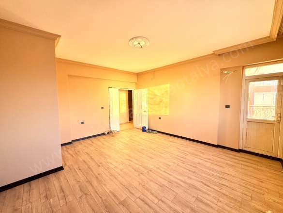 Sedir Mah. Muratpaşa Satılık Daire |  3+1 Oda | 135M2 4.650.000Tl  Krediye Uygun  | 2. Kat | Doğalgaz(Kombi) | 1 Banyo Resim-2