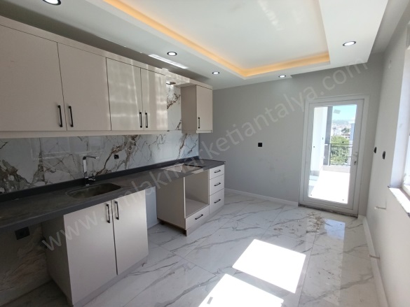 Aktoprak Mah. Kepez Satılık Daire |  2+1 Oda | 95M2 4.250.000Tl  Krediye Uygun  | 3. Kat | Klima | 1 Banyo Resim-2