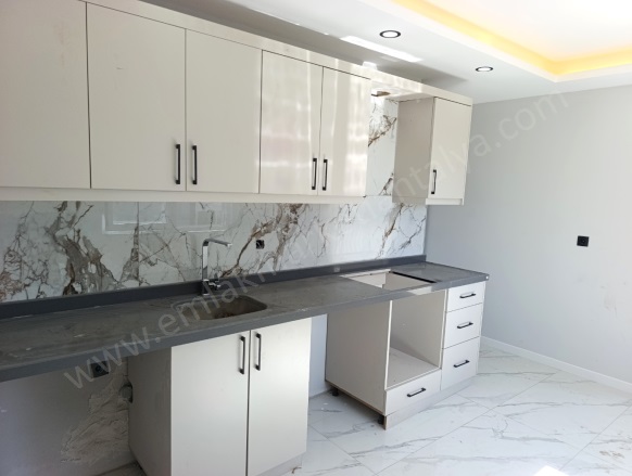 Aktoprak Mah. Kepez Satılık Daire |  2+1 Oda | 95M2 4.250.000Tl  Krediye Uygun  | 3. Kat | Klima | 1 Banyo Resim-3