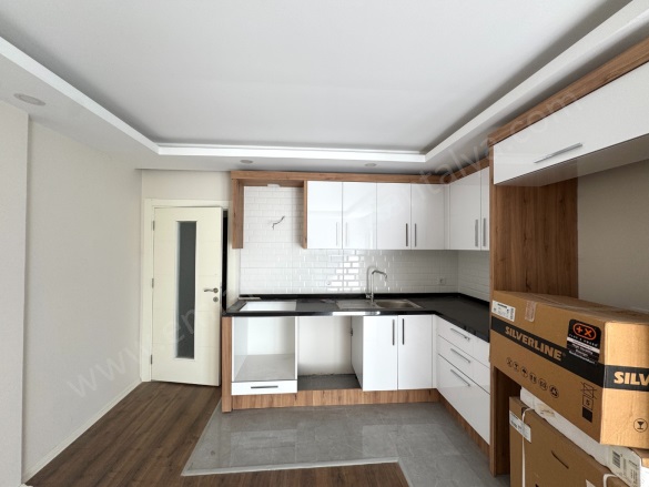 Hüsnü Karakaş Mah. Kepez Satılık Daire |  1+1 Oda | 65M2 2.700.000Tl  Krediye Uygun  | Yüksek Giriş | Doğalgaz(Kombi) | 1 Banyo Resim-3