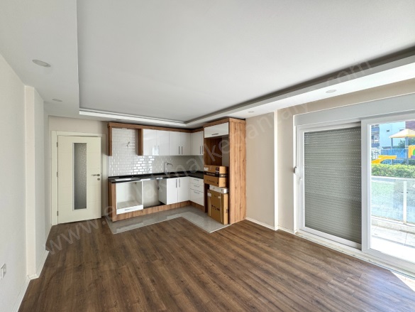 Hüsnü Karakaş Mah. Kepez Satılık Daire |  1+1 Oda | 65M2 2.700.000Tl  Krediye Uygun  | Yüksek Giriş | Doğalgaz(Kombi) | 1 Banyo Resim-4