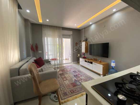Güzeloba Mahallesinde Aytemiz Petrol Arkası Eşyalı 1+1 Satılık Daire Muratpaşa