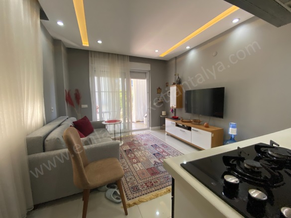 Güzeloba Mah. Muratpaşa Satılık Daire |  1+1 Oda | 50M2 3.500.000Tl  Krediye Uygun  Eşyalı  | Yüksek Giriş | Doğalgaz(Kombi) | 1 Banyo Resim-2