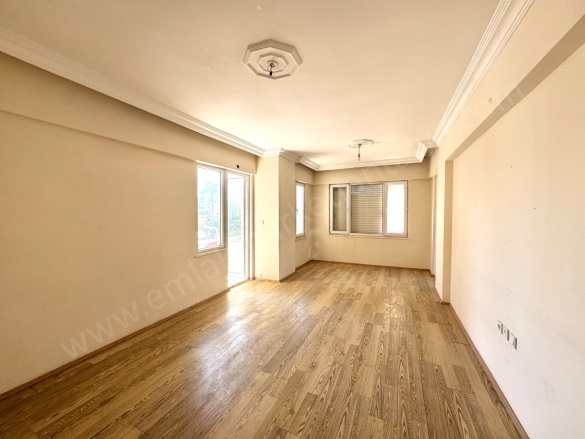 Cumhuriyet Mah. Muratpaşa Satılık Daire |  3+1 Oda | 135M2 4.500.000Tl  Krediye Uygun  | 2. Kat | Klima | 1 Banyo Resim-5