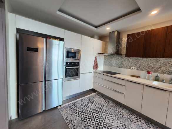 Larada Havuzlu Sitede Geniş Lüks Katta 3+1 Satılık Daire Muratpaşa Çağlayan Mah