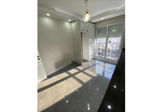 Doğuyaka Mah. Muratpaşa Satılık Daire |  3+1 Oda | 140M2 8.750.000Tl  Krediye Uygun  | 4. Kat | Doğalgaz(Kombi) | 1 Banyo Resim-2