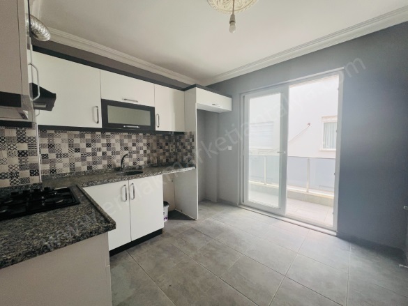 Kızıltoprak Mah. Muratpaşa Kiralık Daire |  2+1 Oda | 90M2 Aylık 25.000Tl | 2. Kat | Klima | 1 Banyo Resim-4