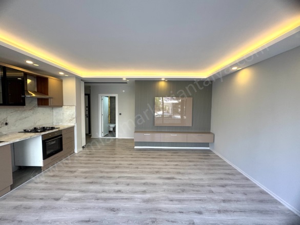 Meydankavağı Mah. Muratpaşa Satılık Daire |  3+1 Oda | 130M2 4.950.000Tl  Krediye Uygun  | Bahçe Dubleksi | Doğalgaz(Kombi) | 1 Banyo Resim-4