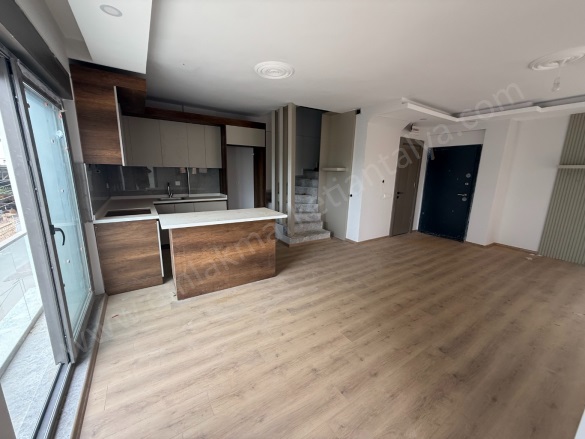 Hüsnü Karakaş Mah. Kepez Satılık Daire |  1+1 Oda | 115M2 5.650.000Tl  Krediye Uygun  | Çatı Dubleksi | Klima | 2 Banyo Resim-4