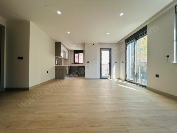 Varlık Mah. Muratpaşa Satılık Daire |  2+1 Oda | 100M2 10.000.000Tl  Krediye Uygun  | 2. Kat | Doğalgaz(Kombi) | 1 Banyo Resim-1