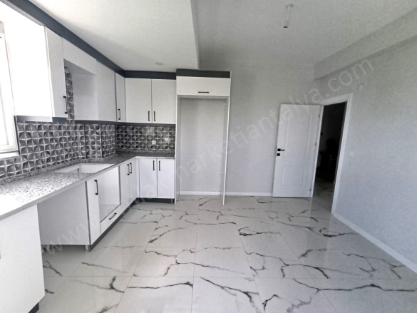 Şelale Mah. Kepez Satılık Daire |  4+1 Oda | 200M2 6.300.000Tl  Krediye Uygun  | Çatı Dubleksi | Klima | 3 Banyo Resim-3