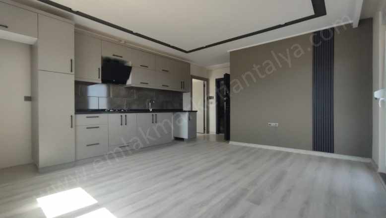 Döşemealtı Merkezi Konumda Katta Sıfır Ler 1+1 Satılık Daire Çıplaklı Mah