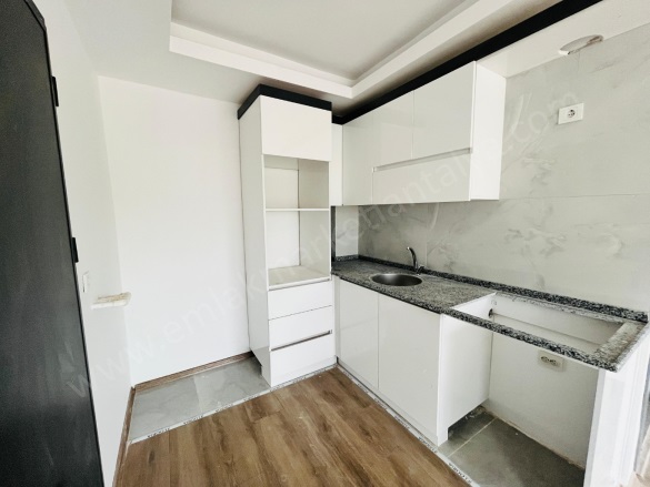 Aktoprak Mah. Kepez Satılık Daire |  1+1 Oda | 60M2 2.090.000Tl  Krediye Uygun  | Yüksek Giriş | Doğalgaz(Kombi) | 1 Banyo Resim-4