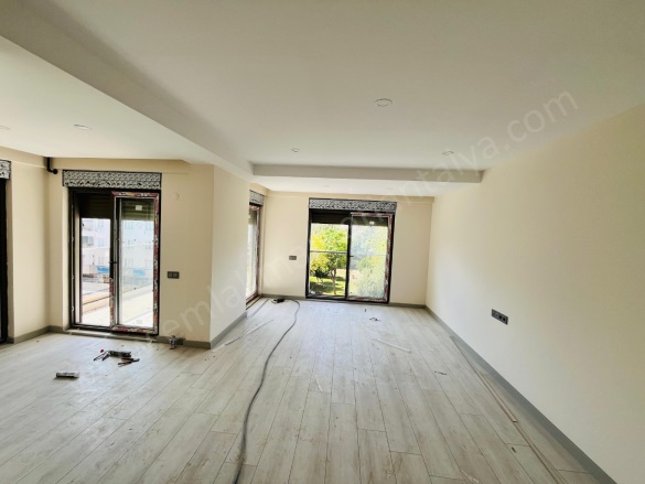 Zerdalilik Mah. Muratpaşa Satılık Daire |  3+1 Oda | 145M2 10.950.000Tl  Krediye Uygun  | 3. Kat | Doğalgaz(Kombi) | 2 Banyo Resim-1