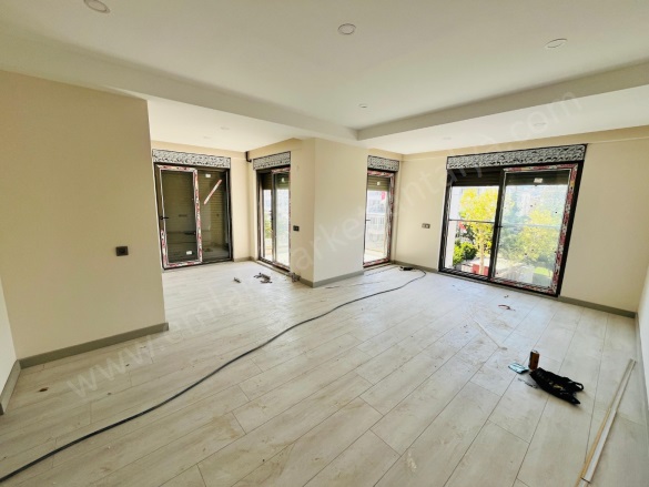 Zerdalilik Mah. Muratpaşa Satılık Daire |  3+1 Oda | 145M2 10.950.000Tl  Krediye Uygun  | 3. Kat | Doğalgaz(Kombi) | 2 Banyo Resim-2