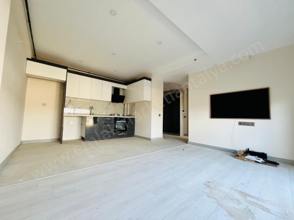 Zerdalilik Mah. Muratpaşa Satılık Daire |  1+1 Oda | 60M2 5.350.000Tl  Krediye Uygun  | 3. Kat | Doğalgaz(Kombi) | 1 Banyo Resim-1