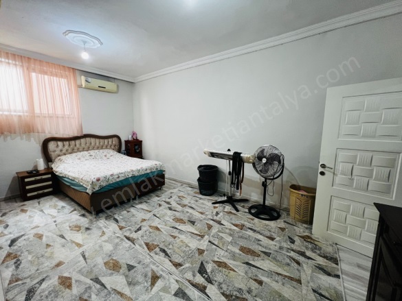 Kızıltoprak Mah. Muratpaşa Satılık Daire |  3+1 Oda | 155M2 4.190.000Tl  Krediye Uygun  | Giriş Katı | Doğalgaz(Kombi) | 1 Banyo Resim-5