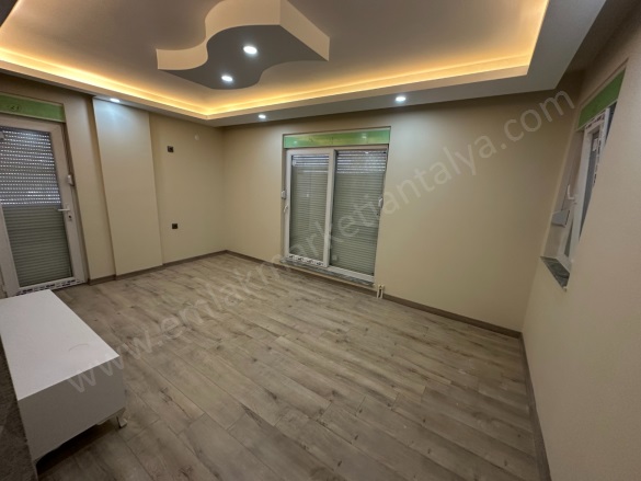 Aktoprak Mah. Kepez Satılık Daire |  3+1 Oda | 150M2 4.750.000Tl  Krediye Uygun  | 3. Kat | Klima | 1 Banyo Resim-4