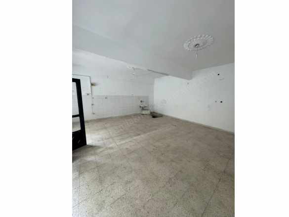 Meydan Avm Karşısında Cadde Üzeri Asma Katlı 1+1 Satılık Dükkan Merkez Yayla Mah