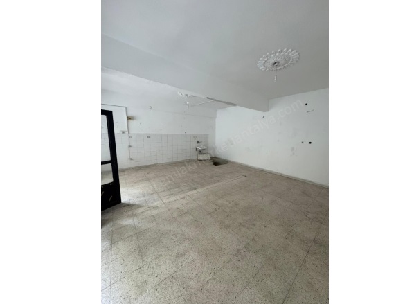 Yayla Mah. Isparta Satılık Dükkan |  1+1 Oda | 100M2 3.000.000Tl  Krediye Uygun  | Zemin Kat | Klima Resim-3
