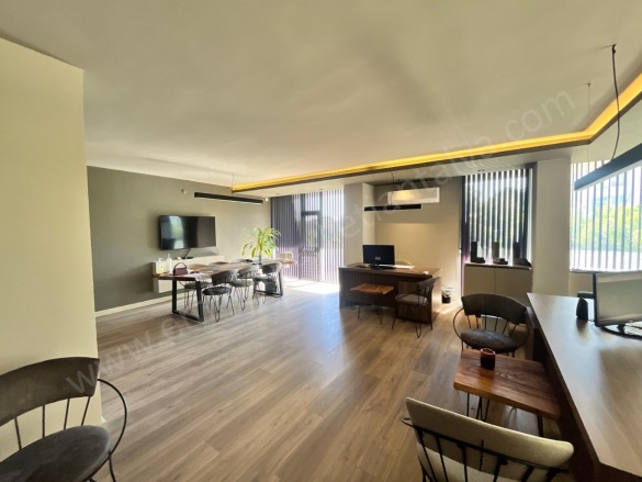 Akkuyu Mah. Konyaaltı Satılık Dükkan |  3+1 Oda | 260M2 13.000.000Tl  Krediye Uygun  | 1. Kat | Klima | 2 Banyo Resim-4