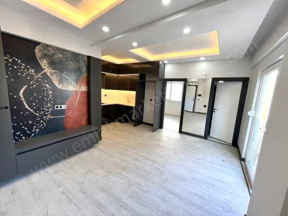 Gebizli Mahallesinde Geniş Kullanışlı 1+1 Arakat Satılık Daire Fırsat Muratpaşa