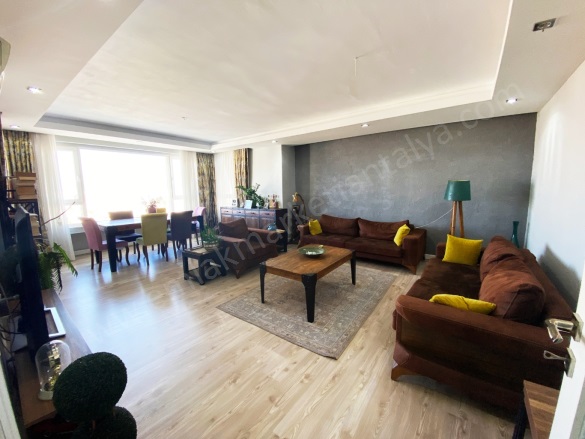 Fener Mah. Muratpaşa Satılık Daire |  4+1 Oda | 205M2 27.000.000Tl  Krediye Uygun  | 13. Kat | Doğalgaz(Kombi) | 1 Banyo Resim-1