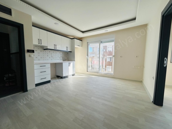 Kültür Mah. Kepez Satılık Daire |  2+1 Oda | 70M2 4.600.000Tl  Krediye Uygun  | 2. Kat | Klima | 1 Banyo Resim-4