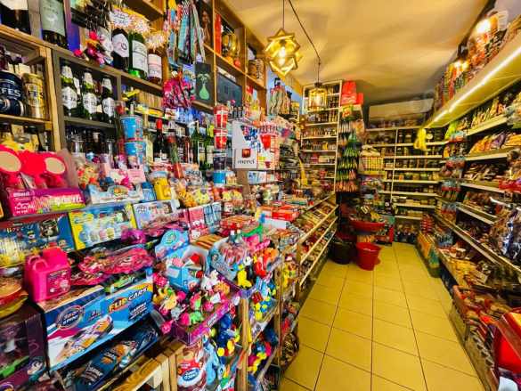 Muhteşem Lokasyonda Devren Dükkan Kiralık Market 1+1 Muratpaşa Yeşilbahçe Mah