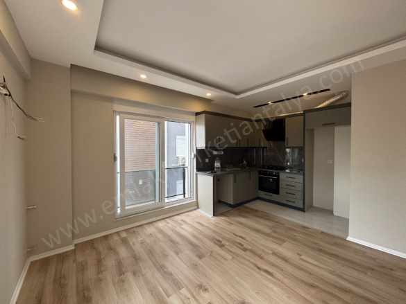 Meydan Kavşağı Yakını Katta 2+1 Kiralık Daire Muratpaşa Kızıltoprak Mah