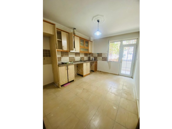 Dutlubahçe Mah. Muratpaşa Kiralık Daire |  2+1 Oda | 105M2 Aylık 18.000Tl | Yüksek Giriş | Klima | 1 Banyo Resim-3