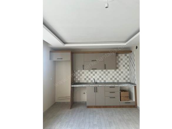 Varsak Menderes Mah. Kepez Satılık Daire |  1+1 Oda | 55M2 2.450.000Tl  Krediye Uygun  | 2. Kat | Klima | 1 Banyo Resim-1