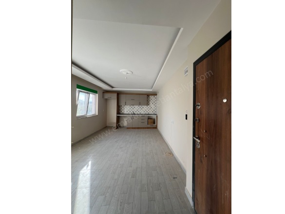 Varsak Menderes Mah. Kepez Satılık Daire |  1+1 Oda | 55M2 2.450.000Tl  Krediye Uygun  | 2. Kat | Klima | 1 Banyo Resim-3