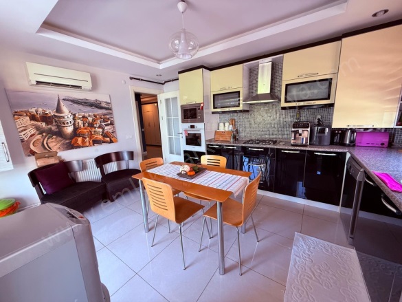 Toros Mah. Konyaaltı Satılık Daire |  3+1 Oda | 150M2 12.900.000Tl  Krediye Uygun  Eşyalı  | 1. Kat | Doğalgaz(Kombi) | 2 Banyo Resim-5
