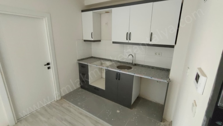 Cumhuriyet Mah. Muratpaşa Satılık Daire |  2+1 Oda | 80M2 4.680.000Tl  Krediye Uygun  | 1. Kat | Klima | 1 Banyo Resim-1
