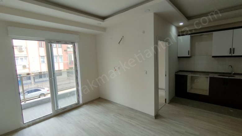 Cumhuriyet Mah. Muratpaşa Satılık Daire |  2+1 Oda | 80M2 4.680.000Tl  Krediye Uygun  | 1. Kat | Klima | 1 Banyo Resim-5