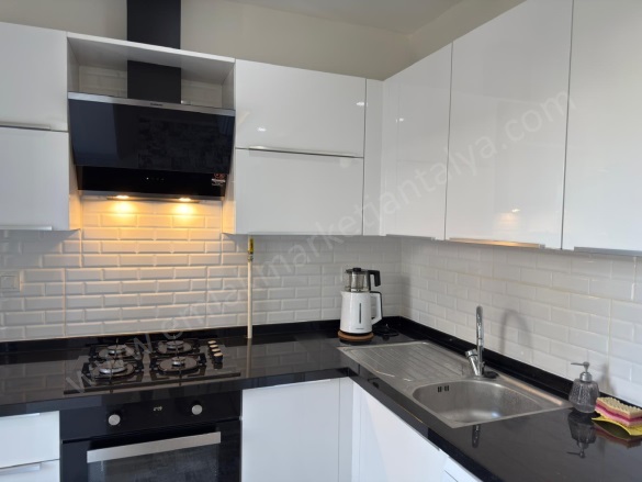Güzeloba Mah. Muratpaşa Satılık Daire |  1+1 Oda | 60M2 6.100.000Tl  Krediye Uygun  | 1. Kat | Doğalgaz(Kombi) | 1 Banyo Resim-4