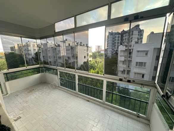 Site içi Deniz Kenarına 5 Dk Yürüme Mesafesinde Bakımlı 3+1 Satılık Daire Muratpaşa Fener Mah