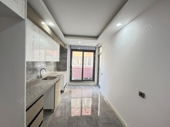Kızıltoprak Mah. Muratpaşa Satılık Daire |  3+1 Oda | 138M2 6.950.000Tl  Krediye Uygun  | 2. Kat | Doğalgaz(Kombi) | 2 Banyo Resim-2
