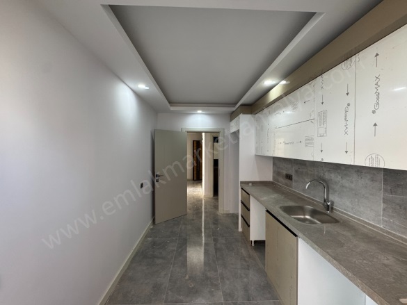 Kızıltoprak Mah. Muratpaşa Satılık Daire |  3+1 Oda | 138M2 6.950.000Tl  Krediye Uygun  | 2. Kat | Doğalgaz(Kombi) | 2 Banyo Resim-3